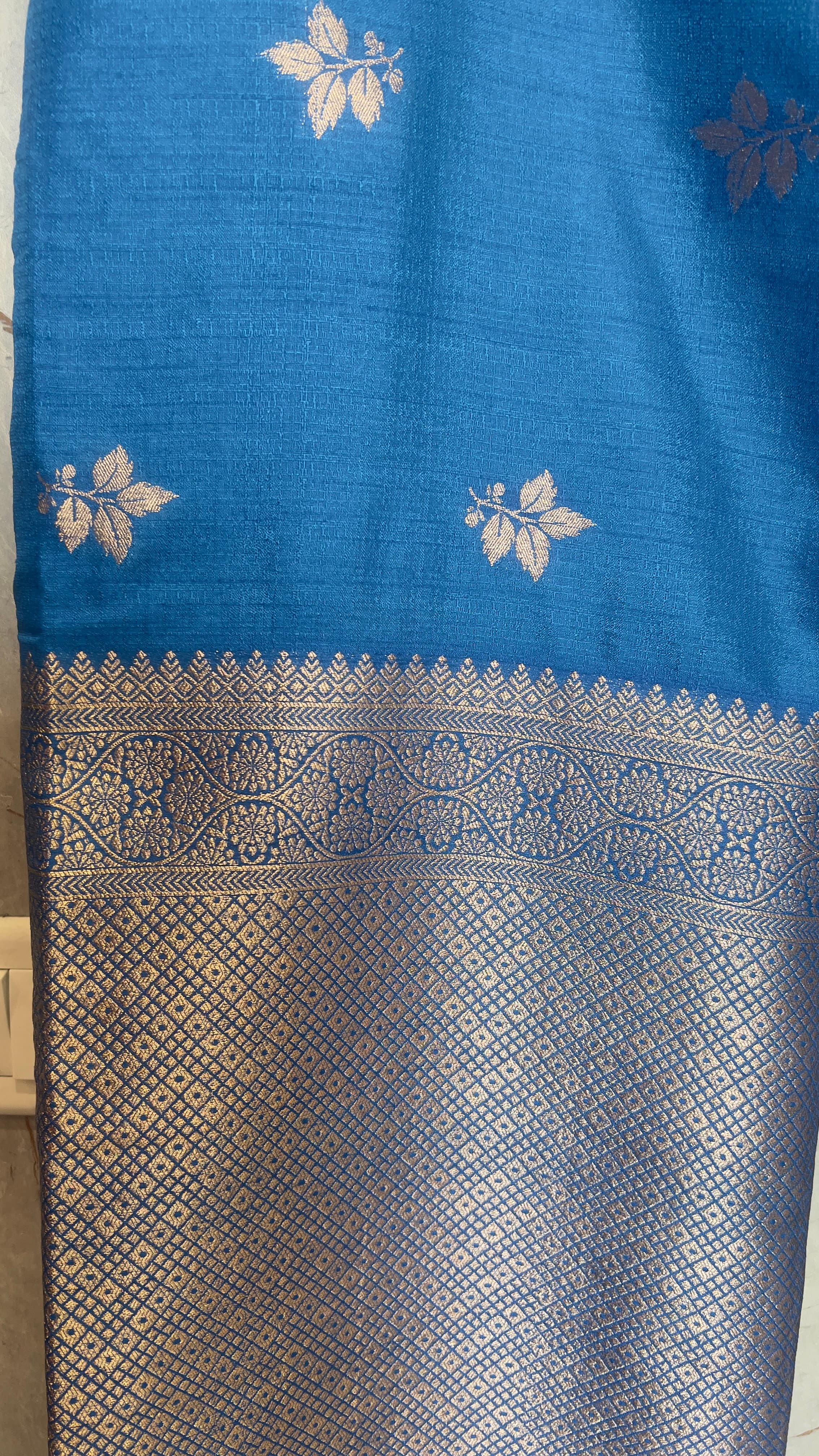 Matka Silk · close-up